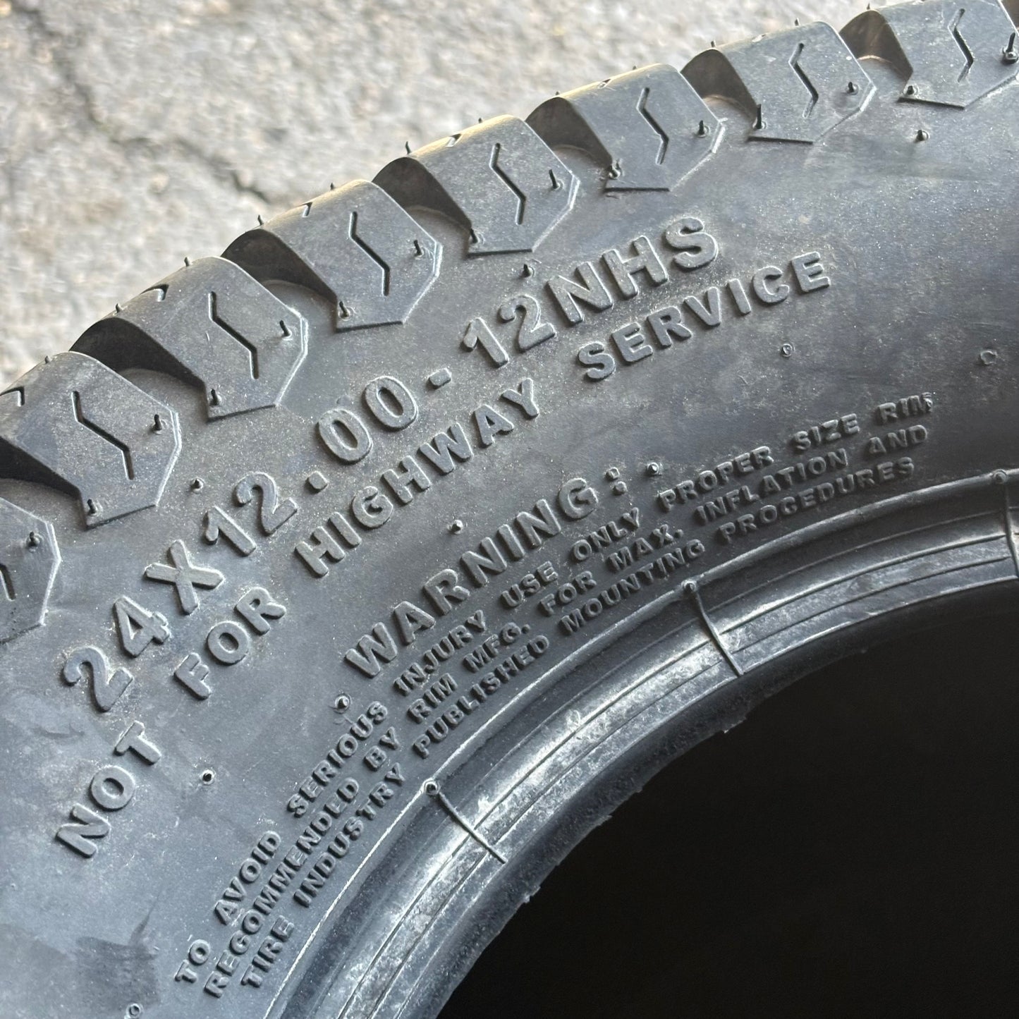OTR GRASS MASTER BSW  24 12 12 4PLY LAWN  TIRE T80424120012