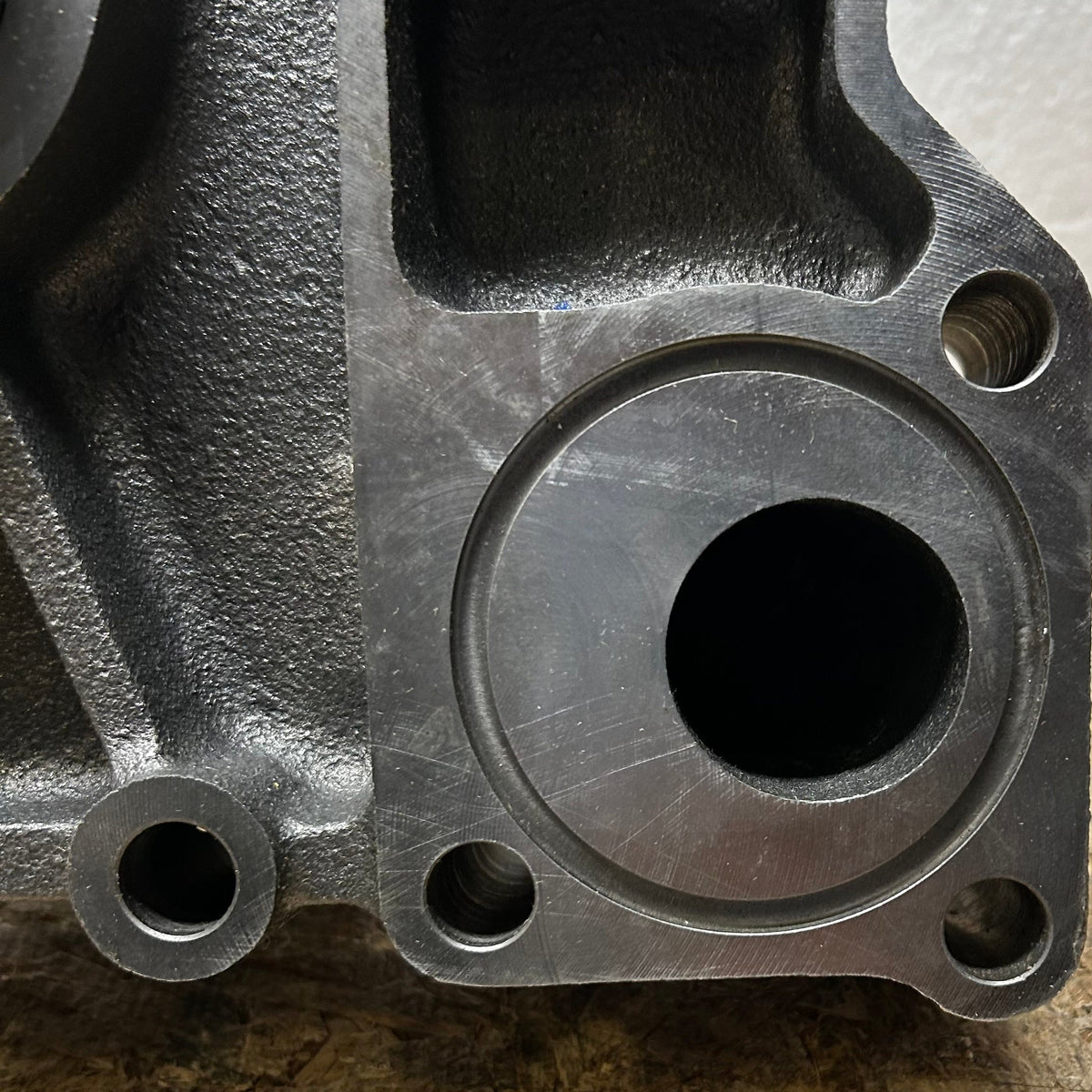 GENUINE ISX WATER PUMP CUMMINS X15 5484601