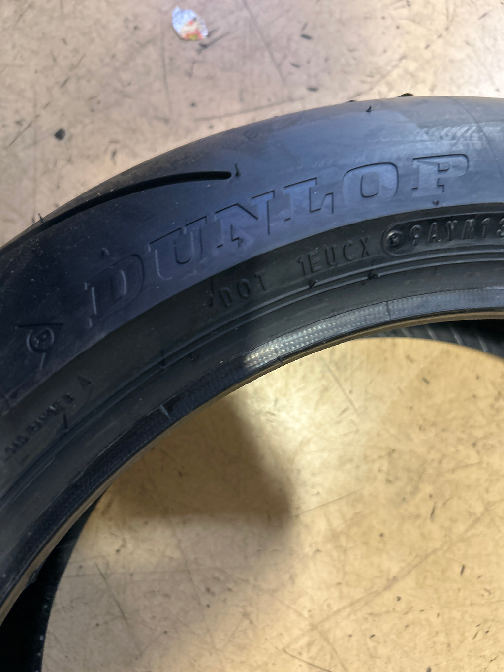 DUNLOP SPORTMAX Q5 BSW 190 55 17 75W REAR TIRE 45247188