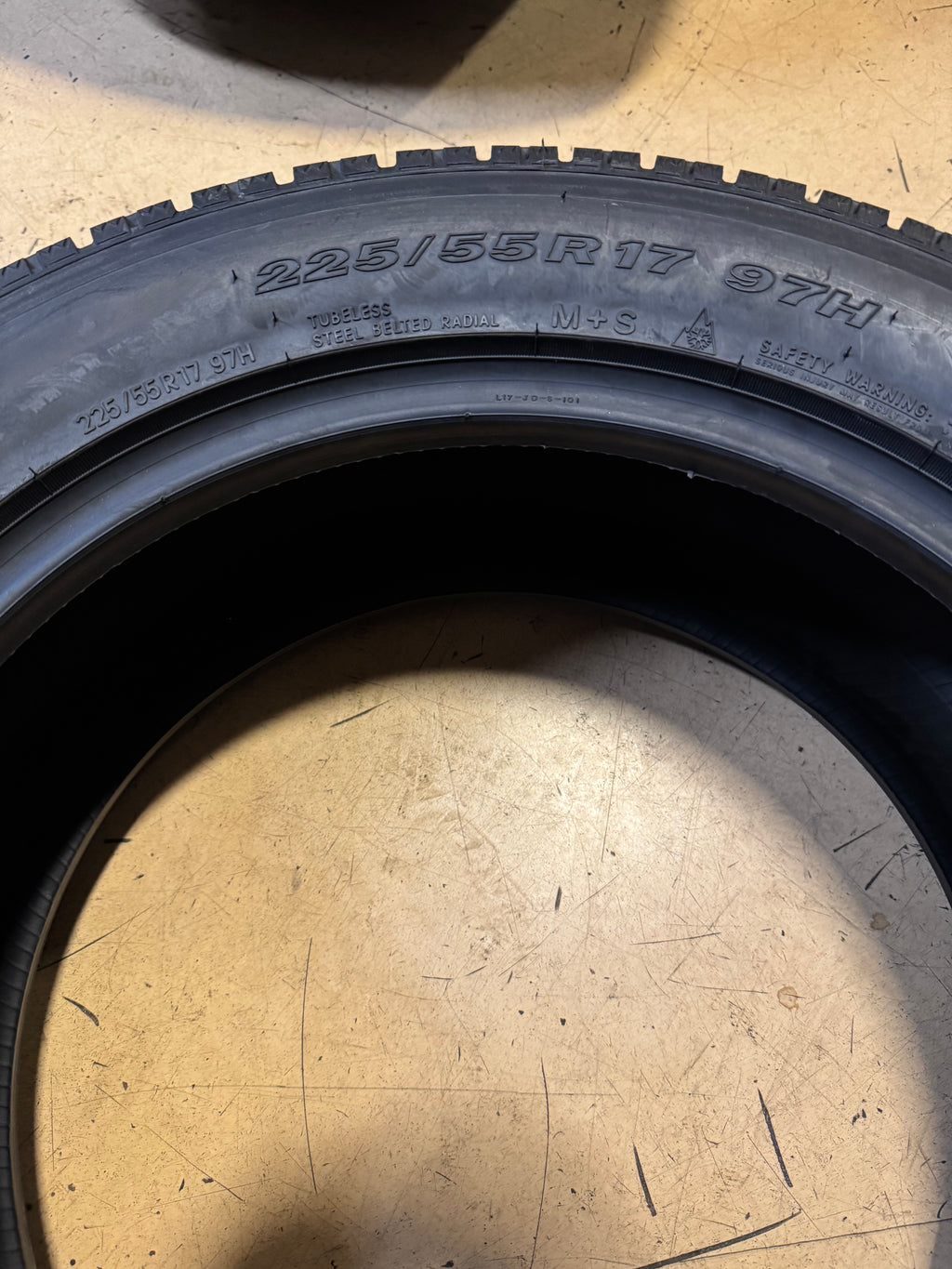 2 NOS TOYO OBSERVE GARIT KX BSW P 225/55R17 97H WINTER TIRE 149660