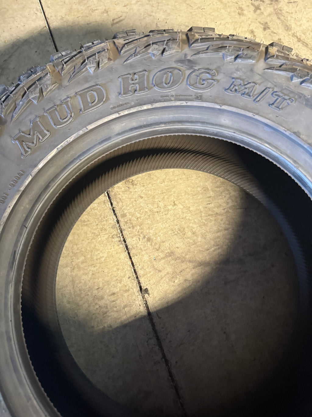 2 KANATI MUD HOG M/T BSW LT 275 65 18 123/120Q 10PLY MUD TERRAIN TIRE L1827565E