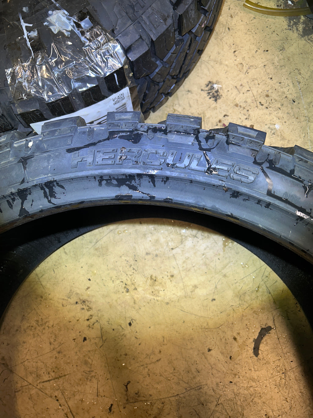 HERCULES TIS OFFROAD TT1 BSW LT 35 13.50 26 118Q MUD TERRAIN TIRE 98543