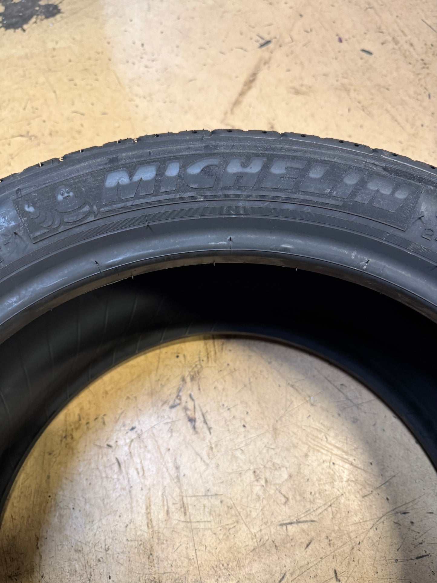 2 NOS MICHELIN PREMIER A/S BSW P 245 45 17 95H ALL SEASON TIRE 36126