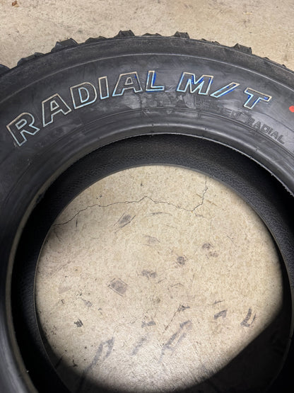 NOS NAKANG MUD STAR RADIAL M/T OWL LT 255 75 17 111/108Q 6PLY MUD TERRAIN TIRE 22130002