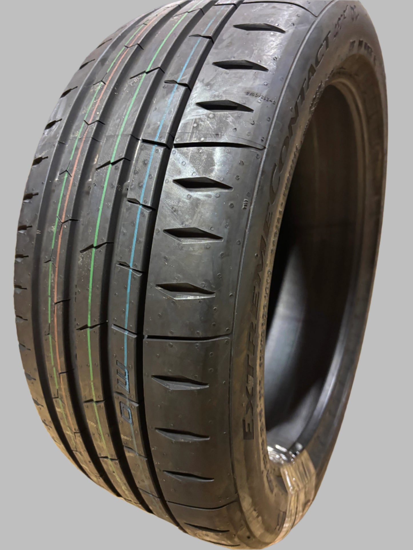 CONTINENTAL EXTREMCONTACT SPORT 02  BSW P 225 45 18 91Y SL ALL SEASON TIRE 03125100000