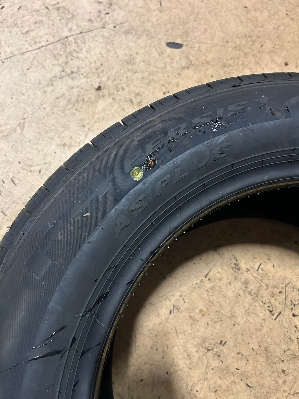 PIRELLI P4 PERSIST AS PLUS BSW P 215 65 16 98T ALL SEASON TIRE 4079000