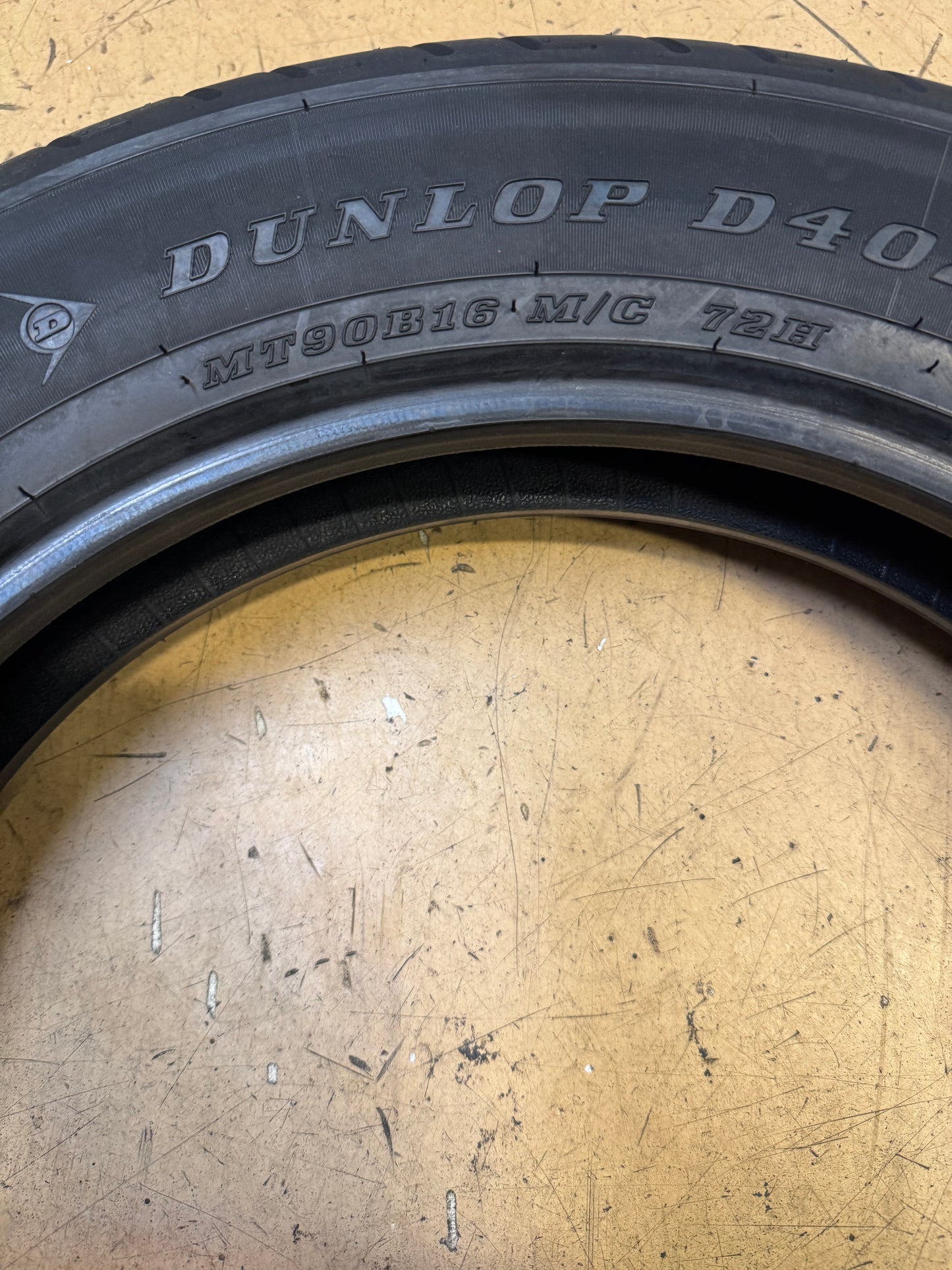 DUNLOP D402F HARLEY DAVIDSON BSW 90 16 72H FRONT MOTORCYCLE TIRE 302091