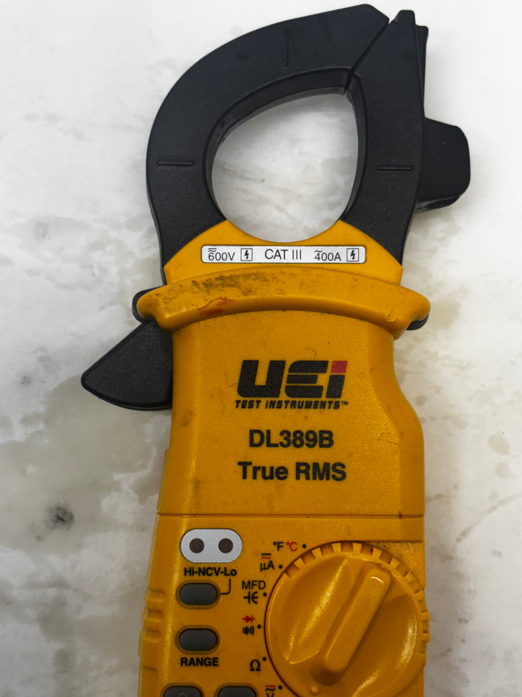 USED UEI DL389B DIGITAL TRUE RMS CLAMP METER HVAC