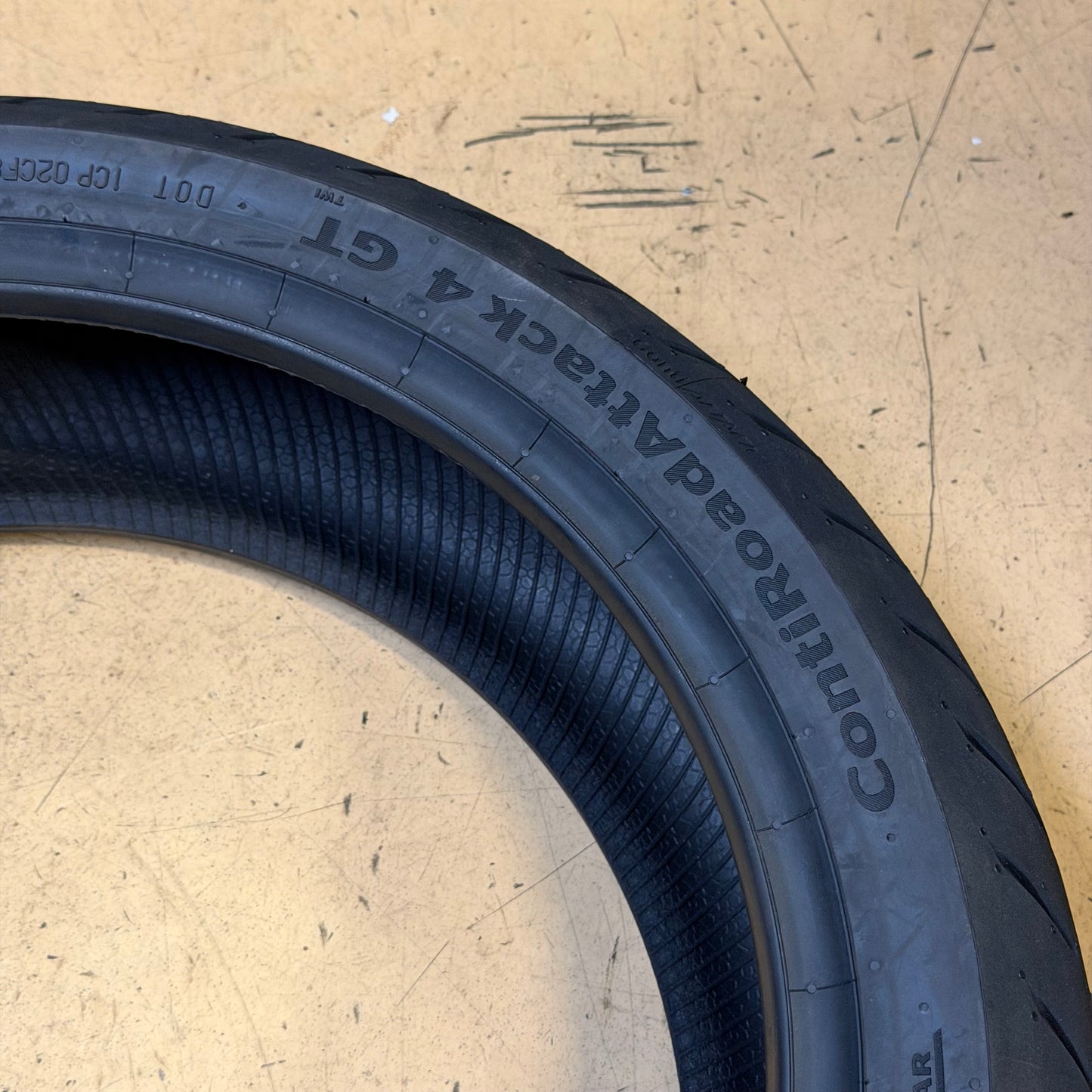 CONTINENTAL CONTI ROAD ATTACK 4 GT 190 55 17 75W REAR MOTORCYCLE TIRE 02447180000