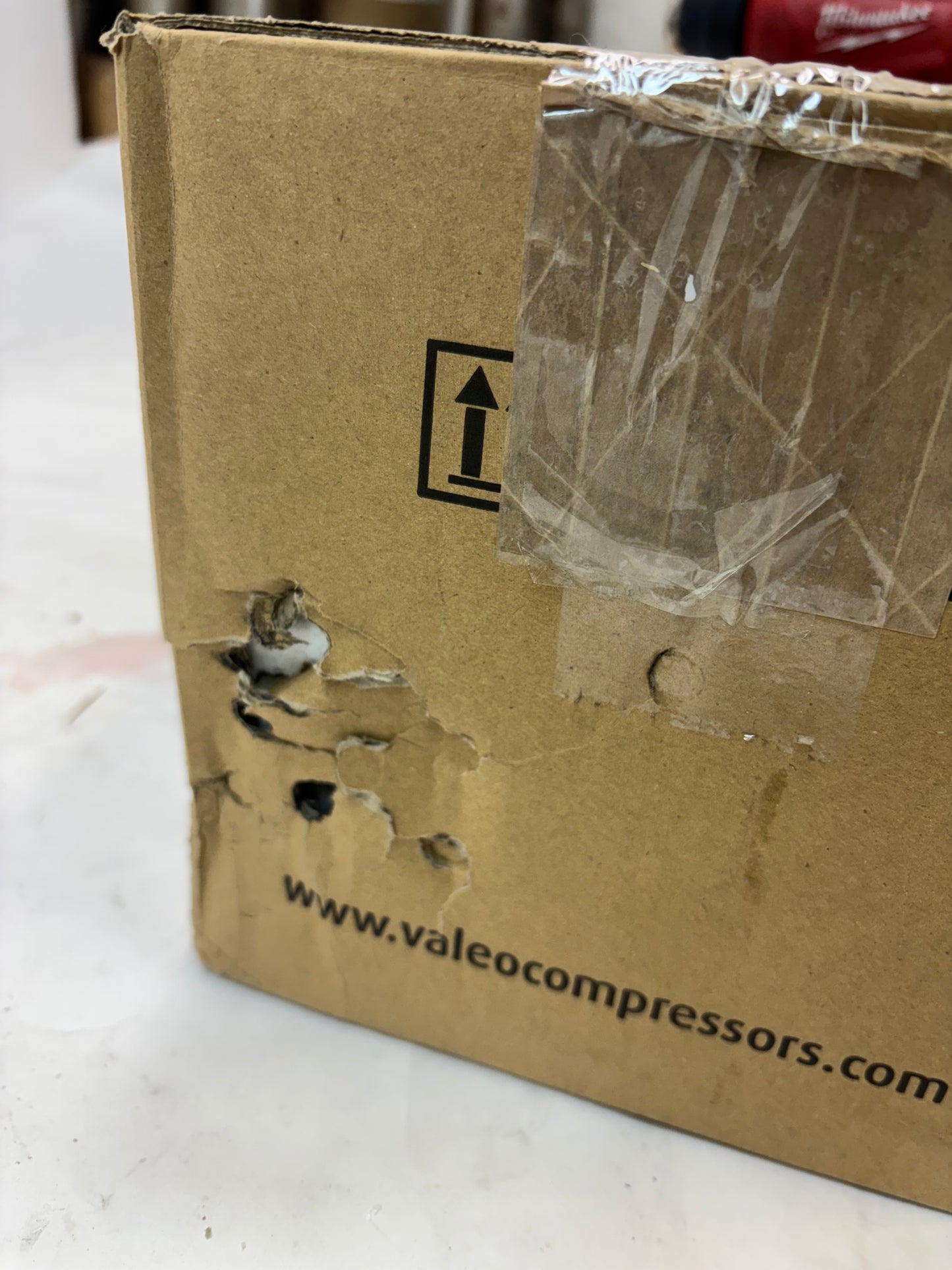 VALEO AC COMPROSSOR 2192113 01438-07304