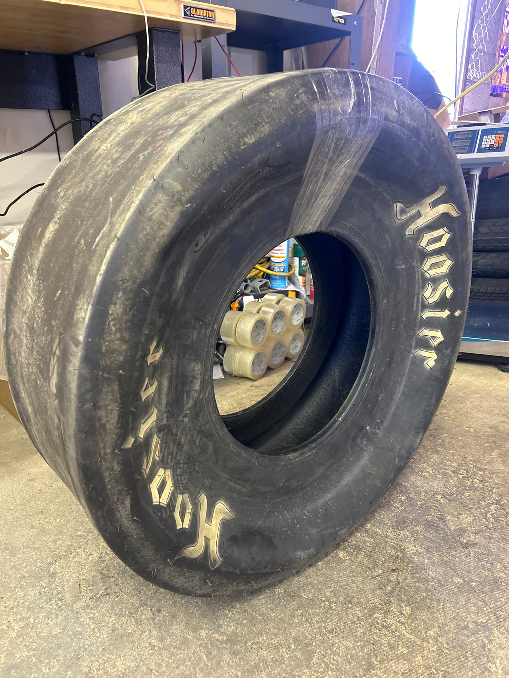 92 HOOSIER C-11 OUTLAW BSW  33.0 10.50 15 DRAG TIRE 18332C11