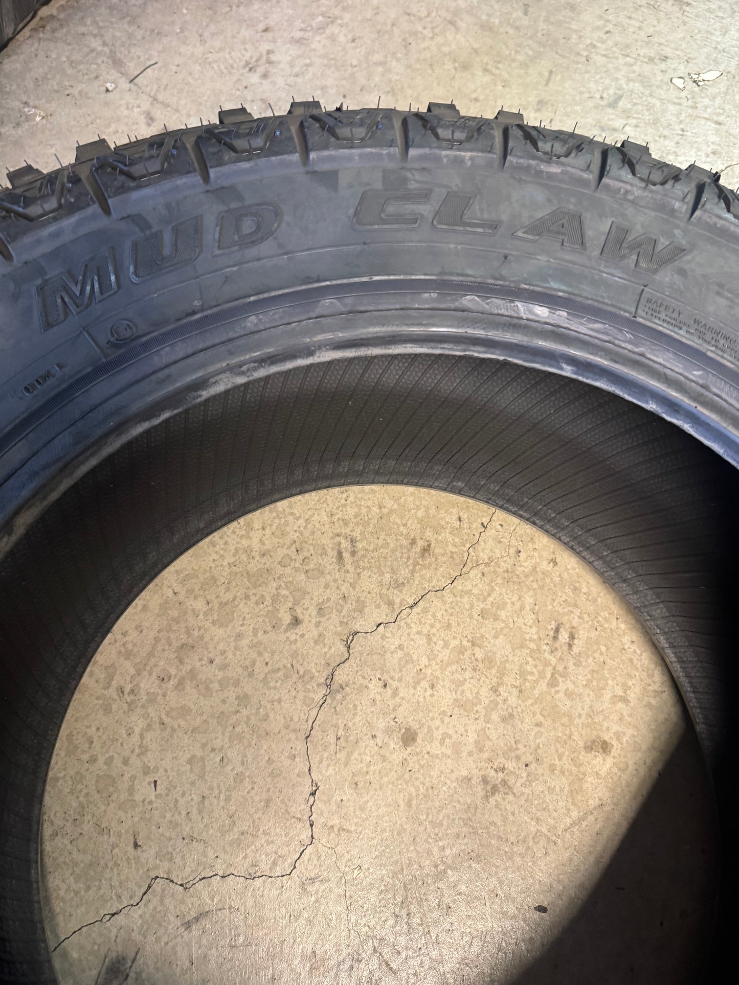 NOS MUD CLAW EXTREME MT BSW LT 35 12.5 20 125Q 12PLY MUD TERRAIN TIRE MCX82