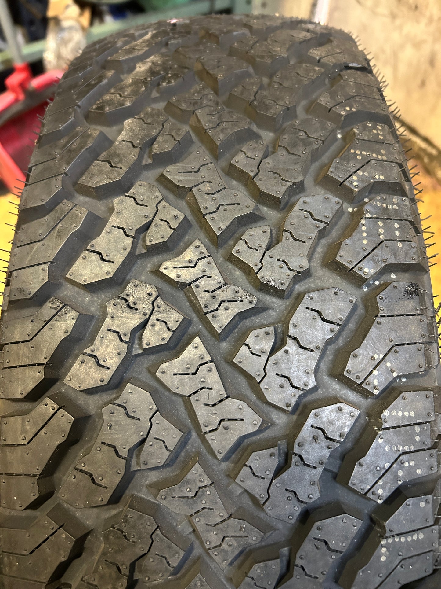 NOS ATLANDER ROVERCLAW A/T RWL P 245 65 17 107T ALL TERRAIN TIRE AT1009
