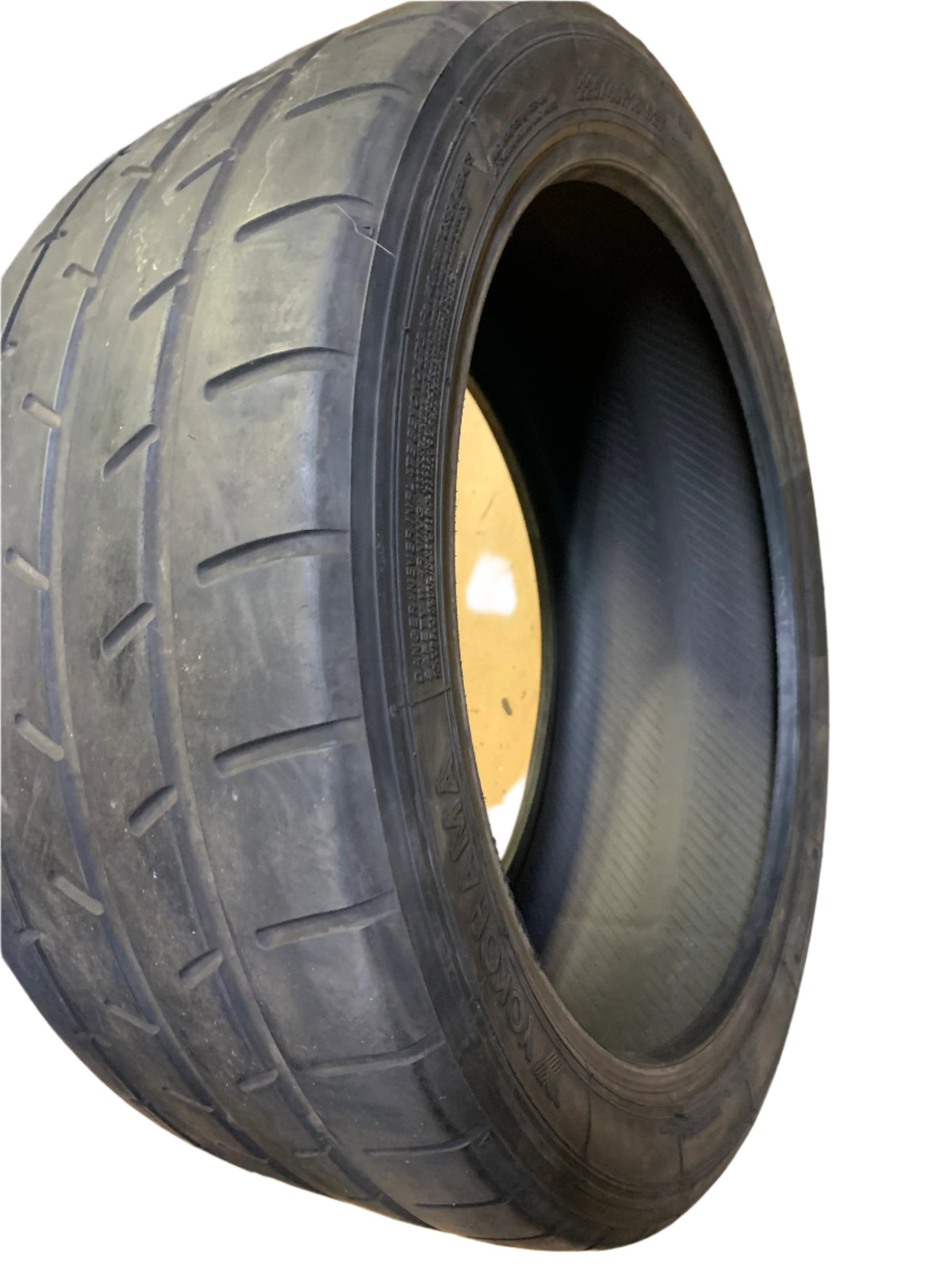 2 USED OS YOKOHAMA ADVAN A052 BSW P  225 40 18 92Y XL SUMMER TIRE 110115210