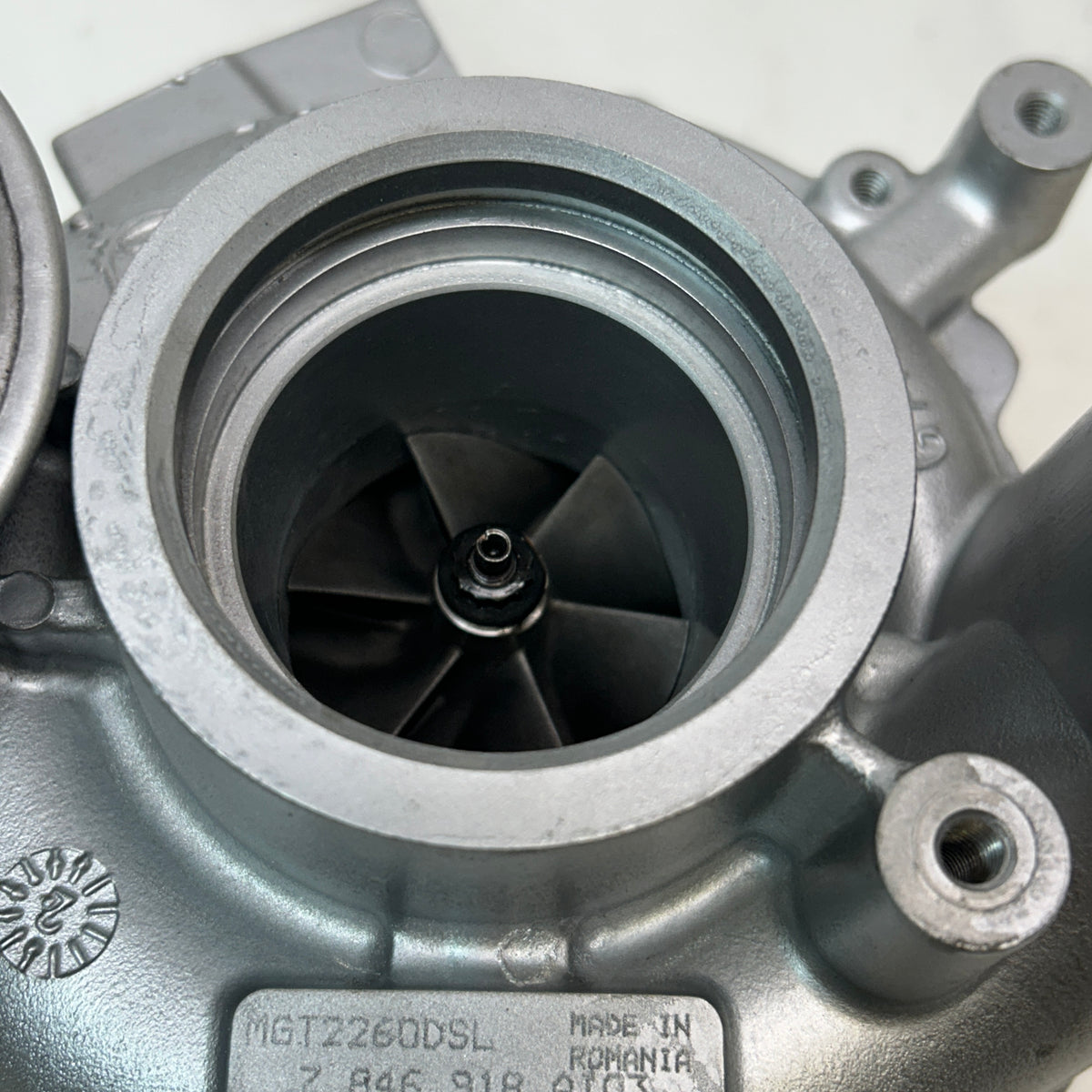 SPD GARRETT TURBOCHARGER FOR BMW M5 M6 4.4L 13-15 S63  MGT2260DSL