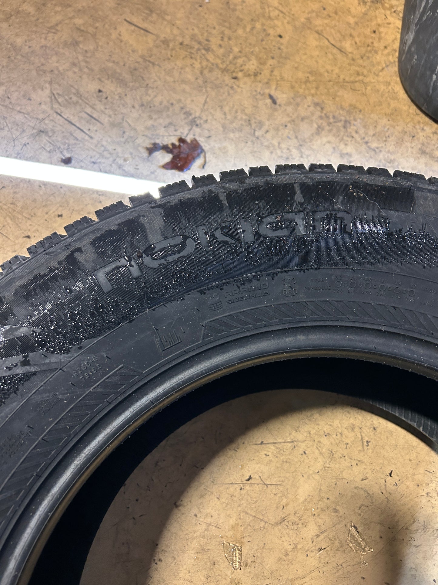 NOKIAN HAKKAPELIITTA R5 SUV BSW P 265 65 17 116R XL WINTER TIRE T432206