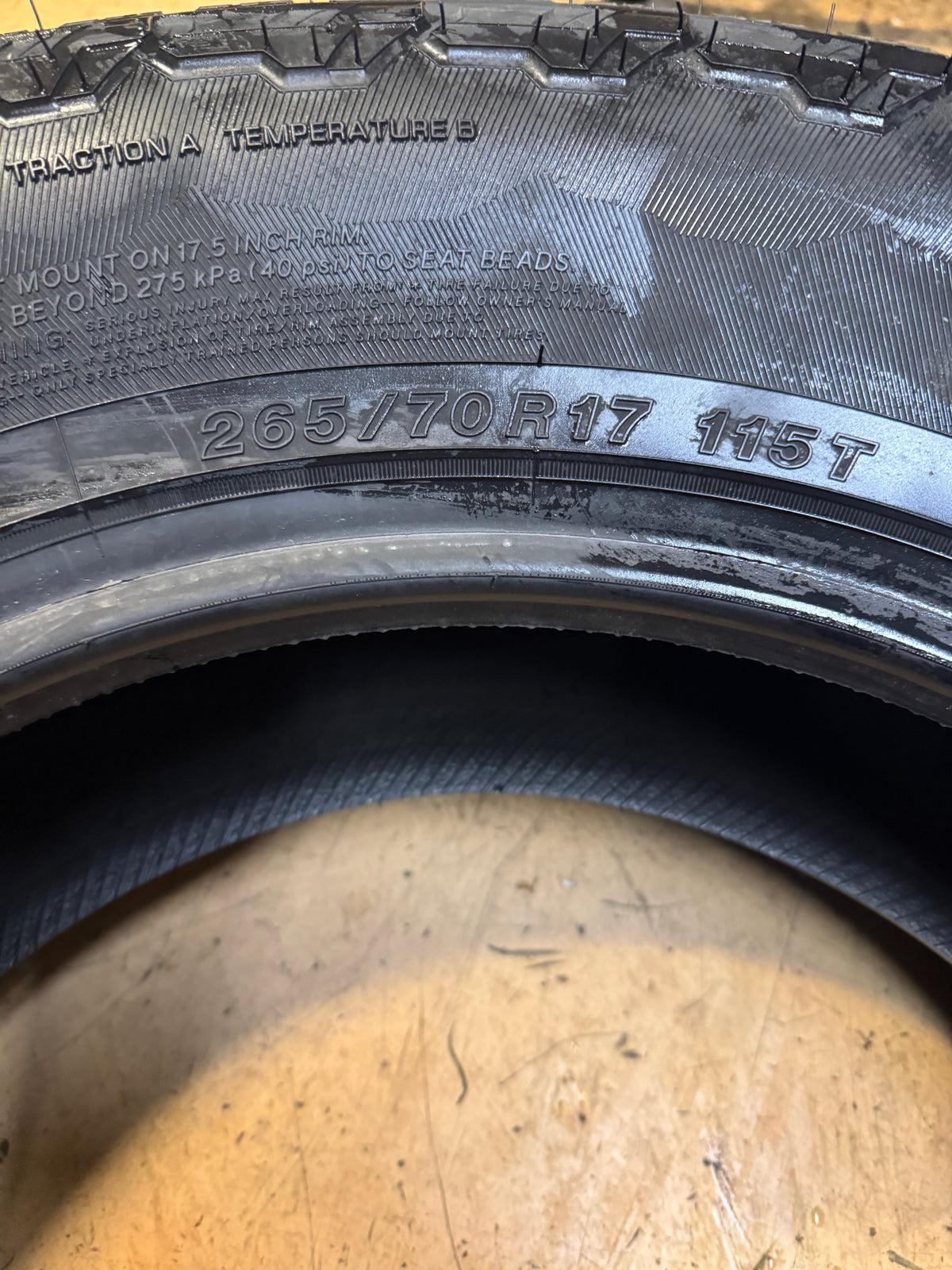 2 YOKOHAMA GEOLANDAR  AT4 GO18 RWL P 265 70 17 115T ALL TERRAIN TIRE 110101908