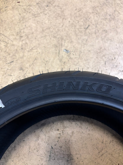 SHINKO SR777 H.D. BSW 240 40 18 REAR MOTORCYCLE TIRE 874193