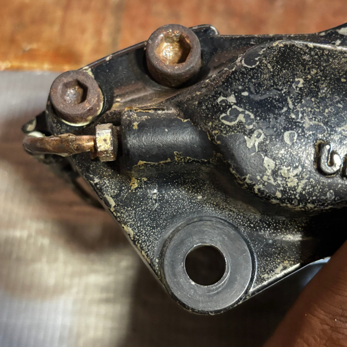USED GENUINE PORSCHE 944 BREMBO BRAKE CALIPERS 20 4672 00 / 20 4558 00