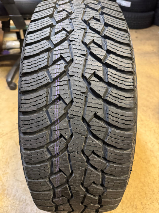 2 NOKIAN HAKKAPELIITTA CR4 BSW P 235 65 16 121/119R 10PLY WINTER TIRE T432379