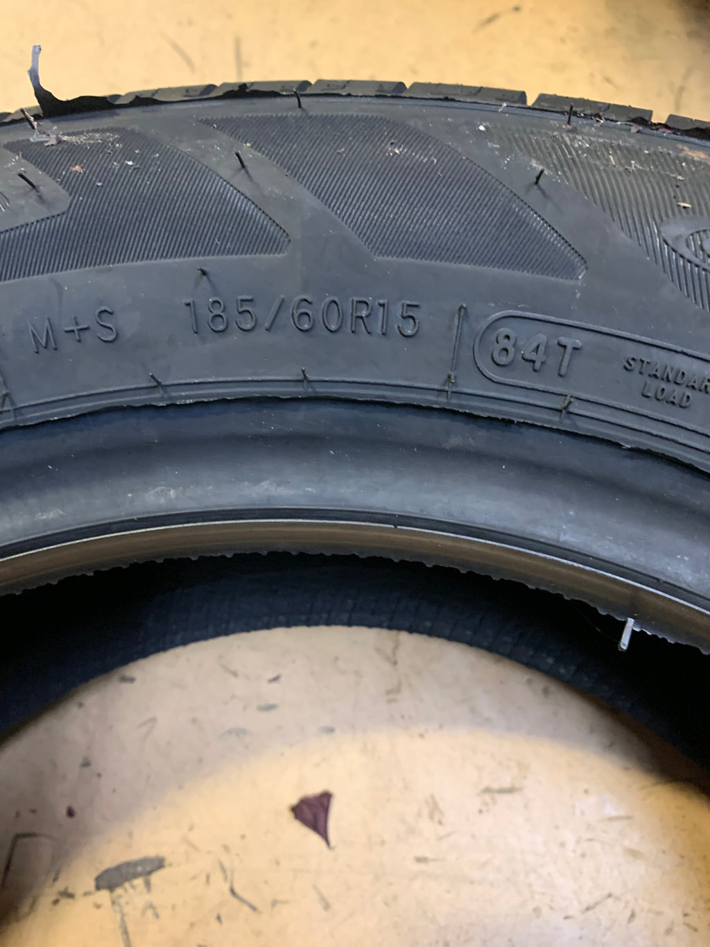 COOPER ENDEAVOR BSW P 185 60 15 84T ALL SEASON TIRE 166002008