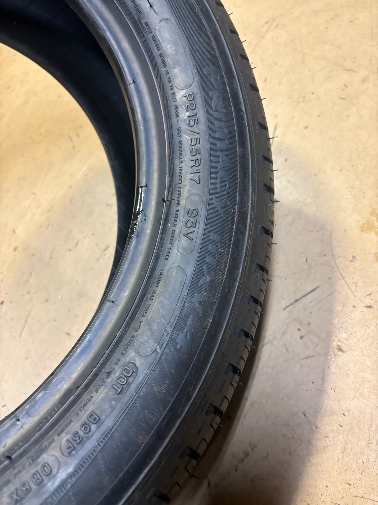 MICHELIN PRIMACY MXV4 P 215 55 17 93V SL ALL SEASON TIRE 08357