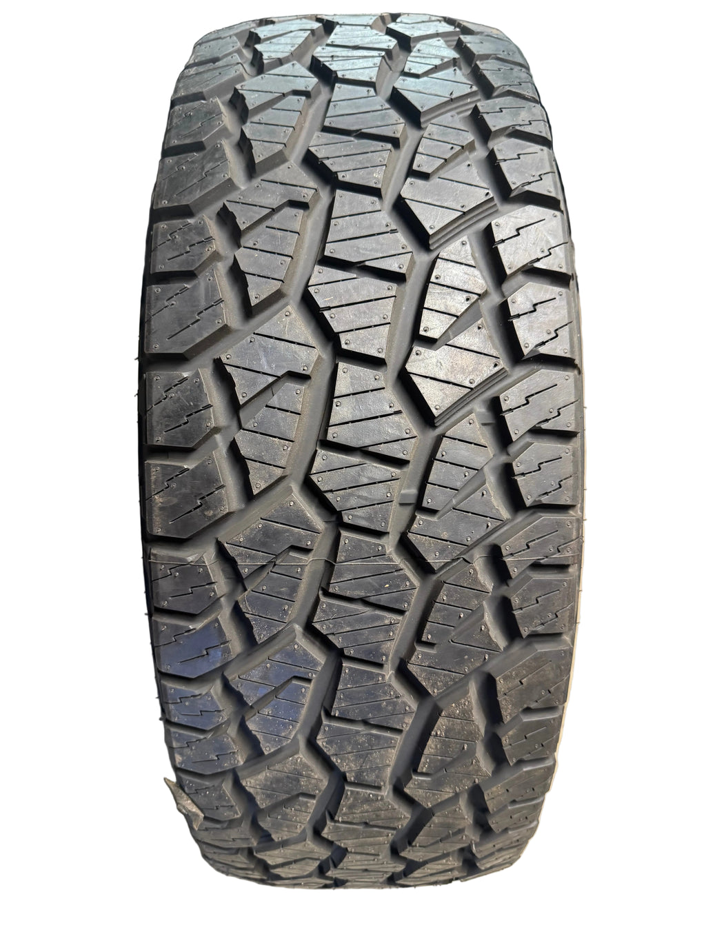 NOS PATHFINDER ALL TERRAIN BSW P 265 65 17 112T  TIRE 1020411