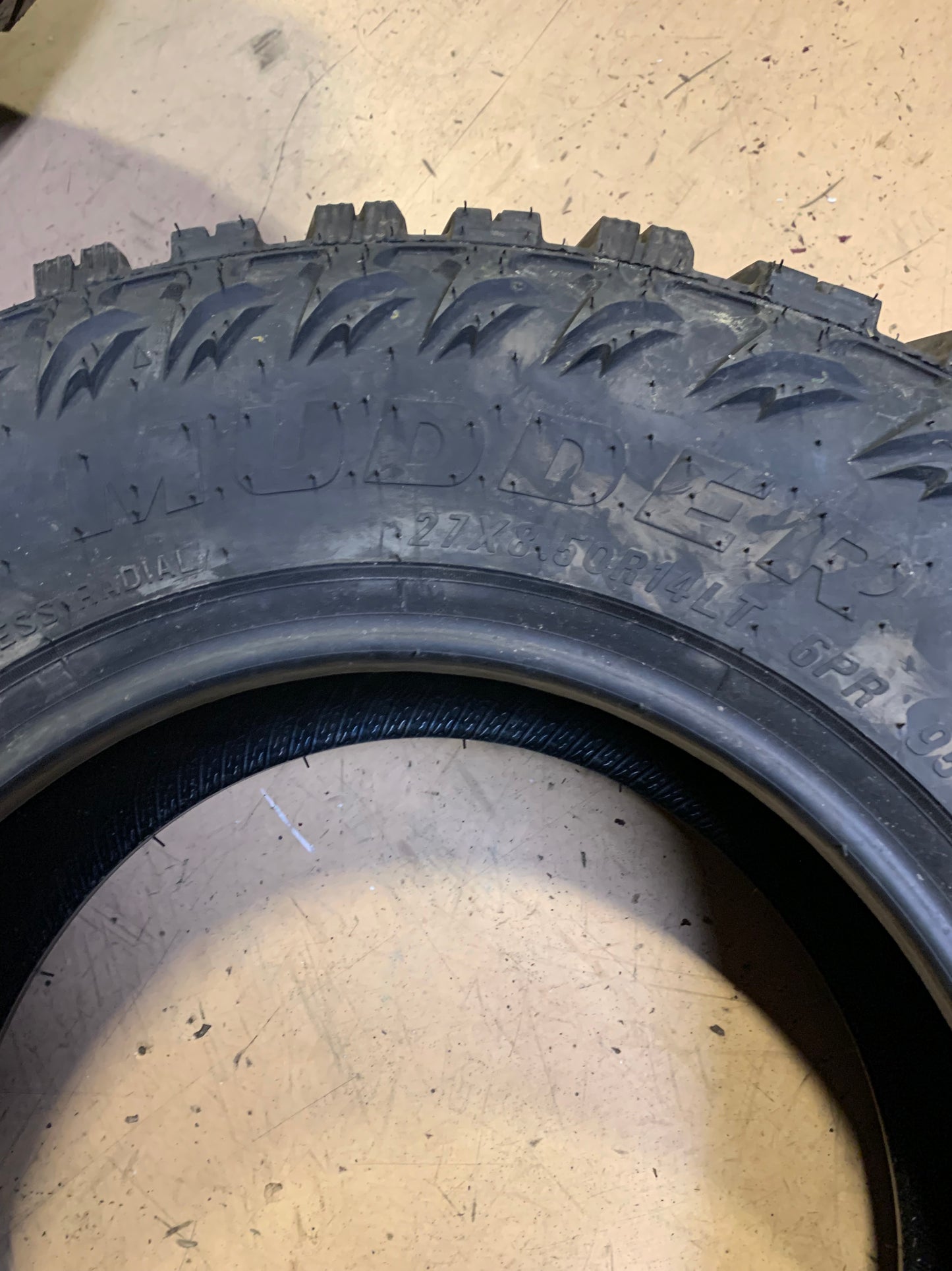 MAXXIS MT-764 BUCKSHOT MUDDER II BSW LT 27 8.5 14 95Q 6PLY MUD TIRE TL13808600