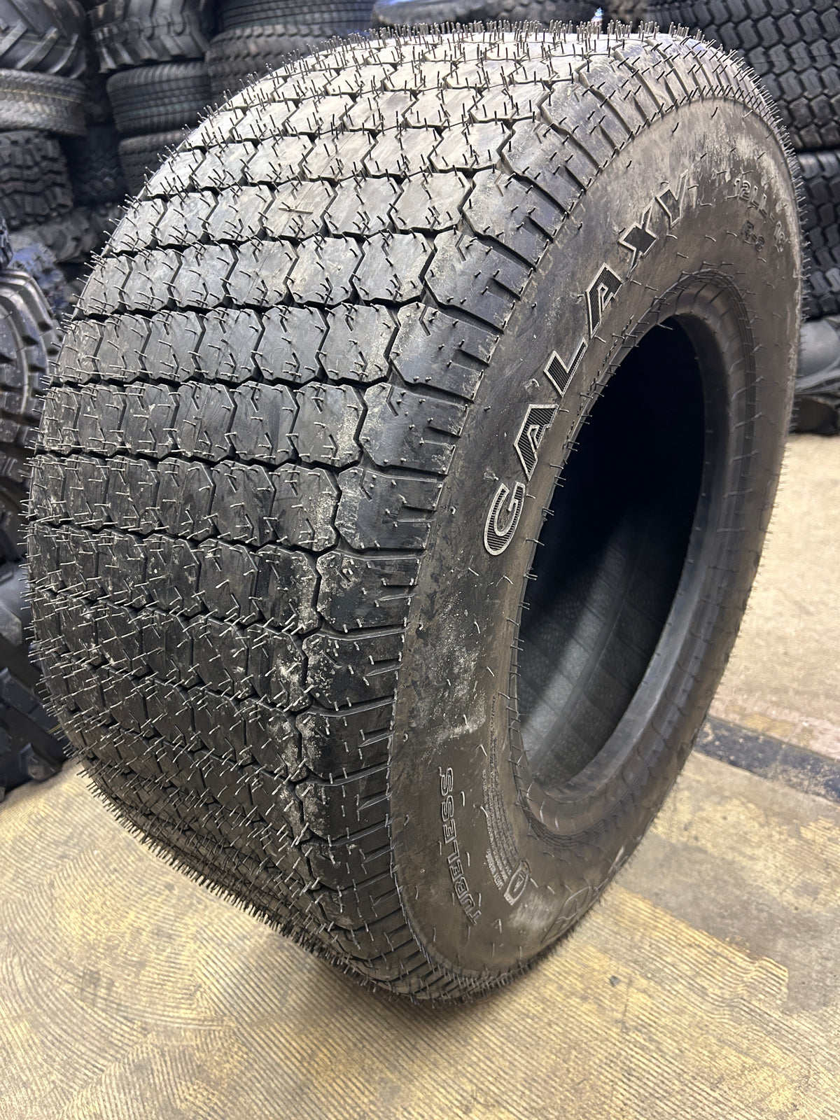 GALAXY TURF SPECIAL R-3 BSW  12LL 16 6PLY LAWN TIRE 480232