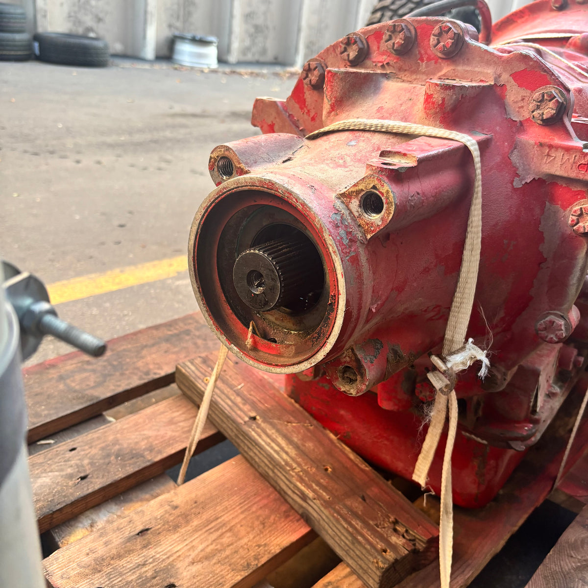 CON-DOR ENT.  PEECON VERTICAL FEED MIXER ALLISON MT643 TRANSMISSION 23042310
