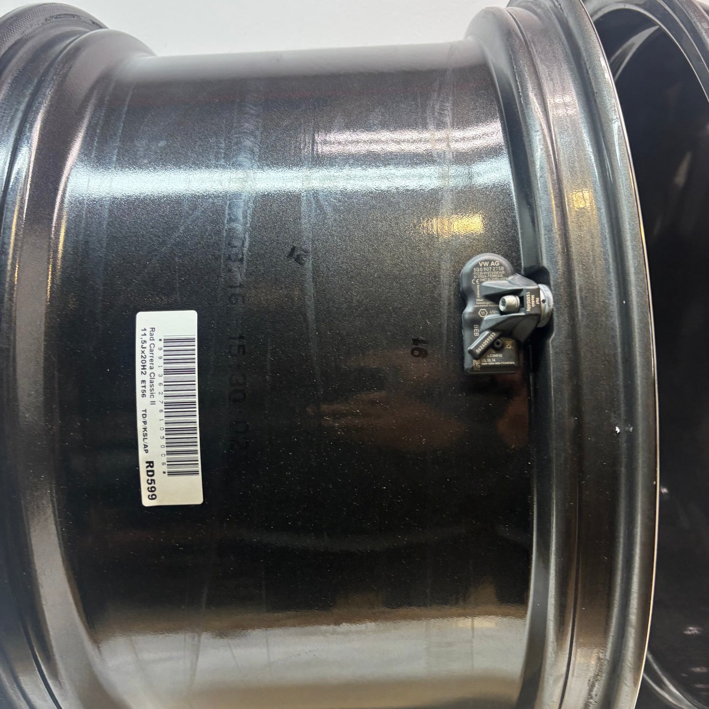 GENUINE PORSCHE 991 II C4 4S 4 S STAGGERED SET OF WHEELS R: 20X11 ET56 F: 20X8.5 ET49