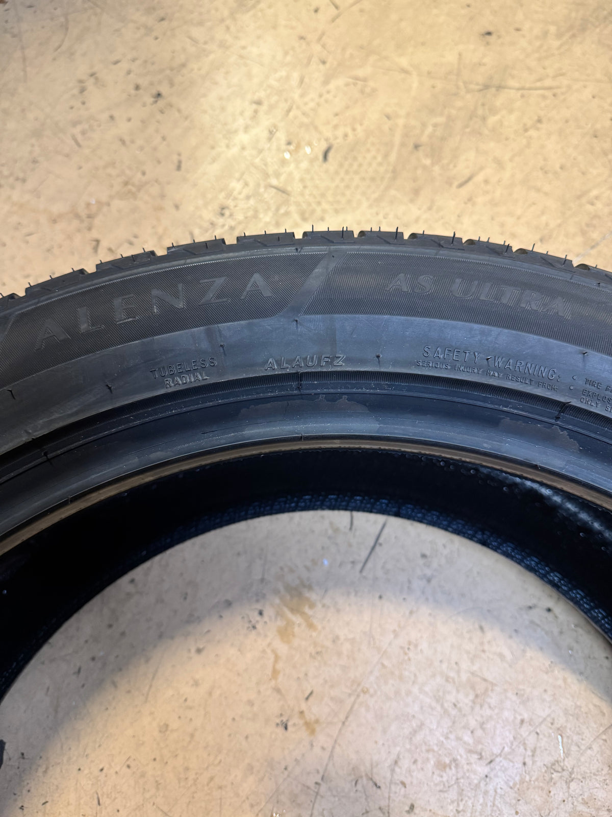 2 BRIDGESTONE ALENZA A/S ULTRA BSW P 285 45 22 110H ALL SEASON TIRE 012476