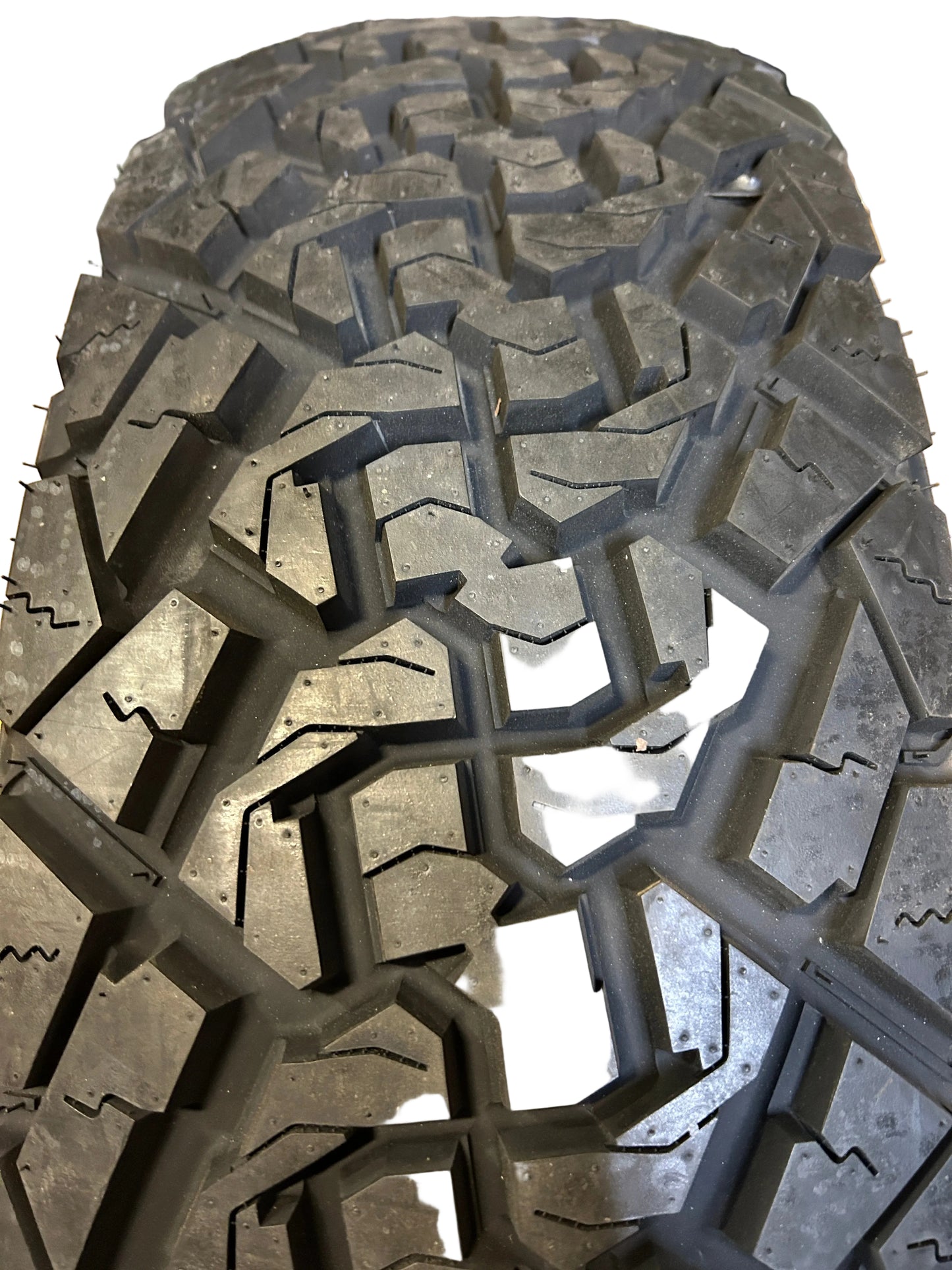 VENOM POWER TERRA HUNTER X/T LT 245 75 17 121/118S 10PLY RUGGED TIRE VPXT224R