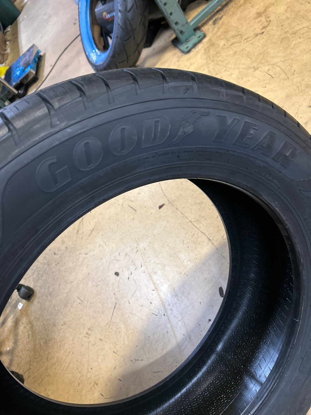 GOODYEAR ASSURANCE MAXLIFE BSW P 255 55 20 107H ALL SEASON TIRE 110929545