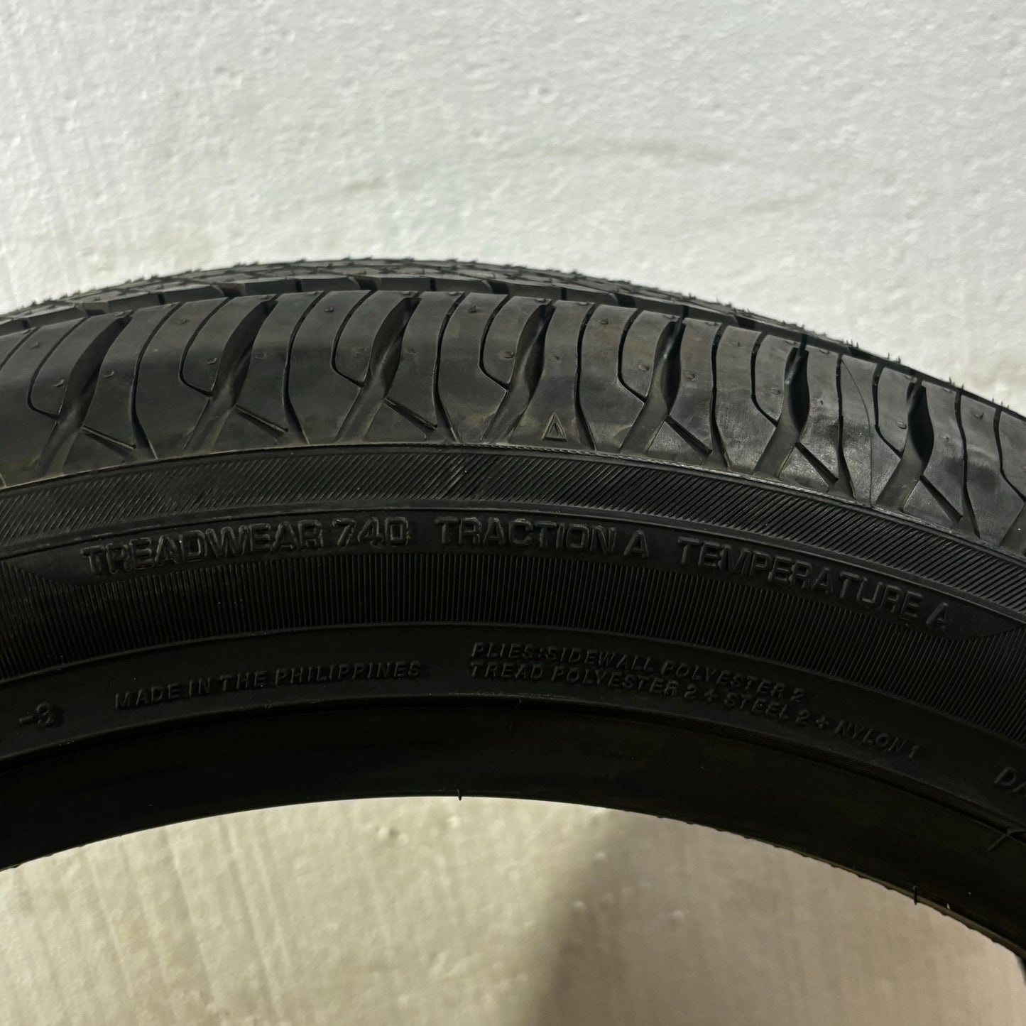 2 NEW OLD STOCK YOKOHAMA AVID ASCEND GT P 255 40 19 100V XL A/S TIRES 110132748