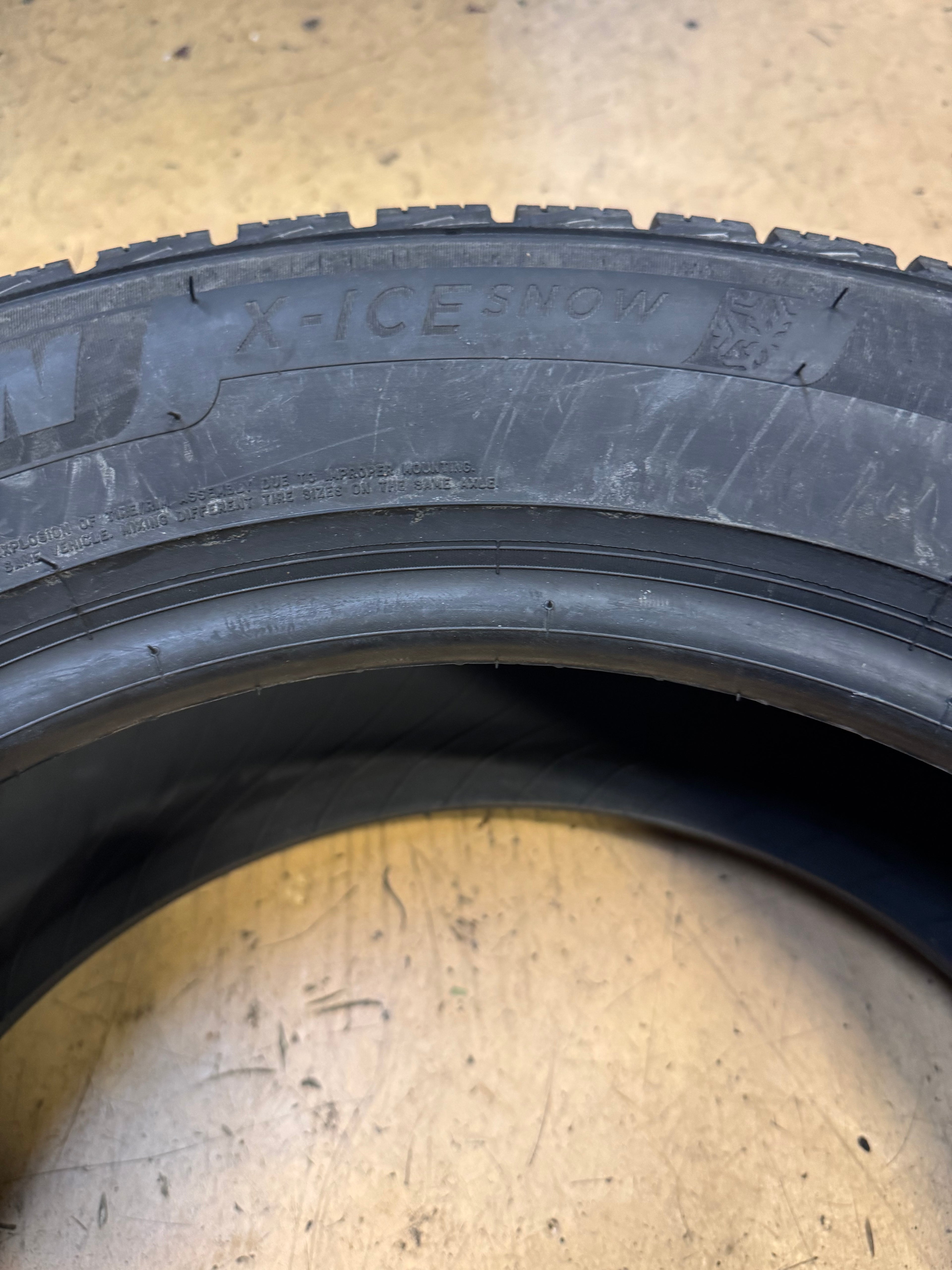 NOS MICHELIN X-ICE SNOW BSW P 245/50R18 104H XL WINTER TIRE 07385