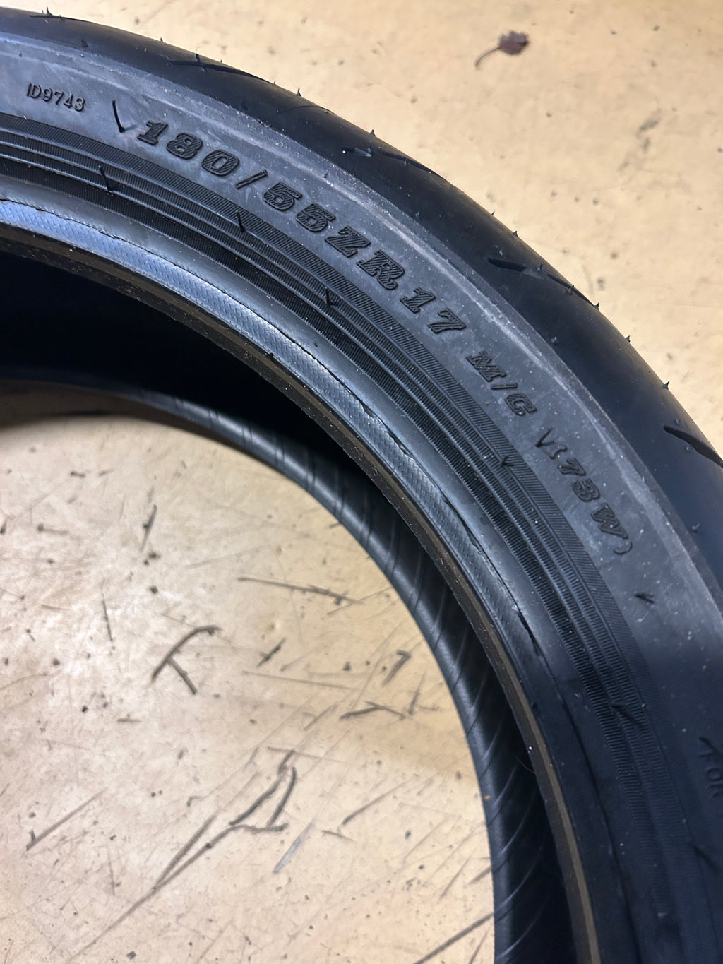 DUNLOP ROADSMART IV BSW  180 55 17 73W REAR MOTORCYCLE TIRE 45253304
