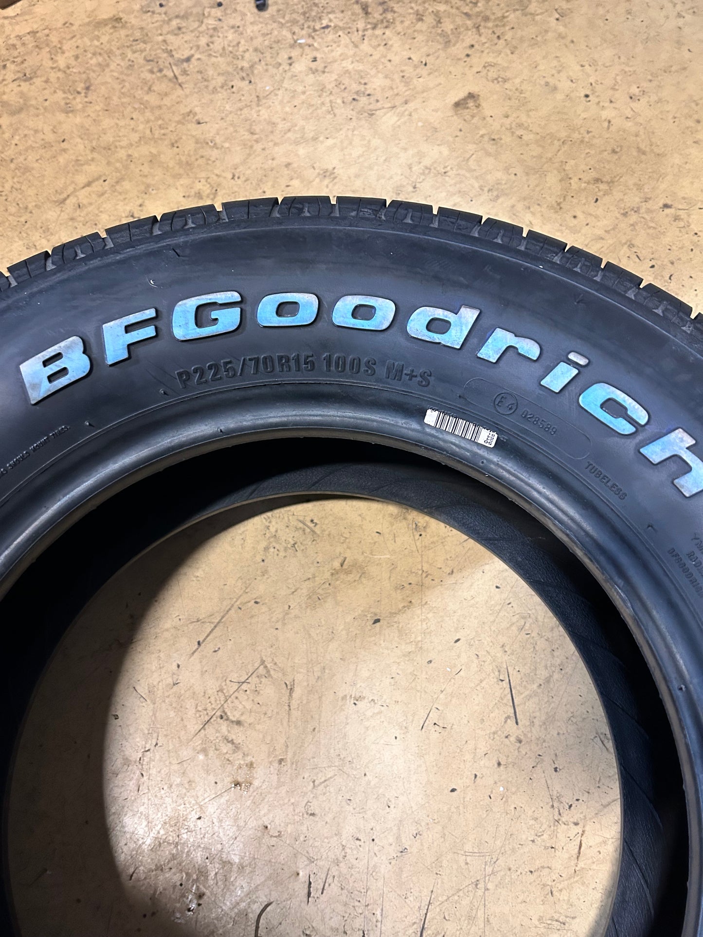 BFGOODRICH RADIAL T/A RWL P 225 70 15 100S ALL SEASON TIRE 72175