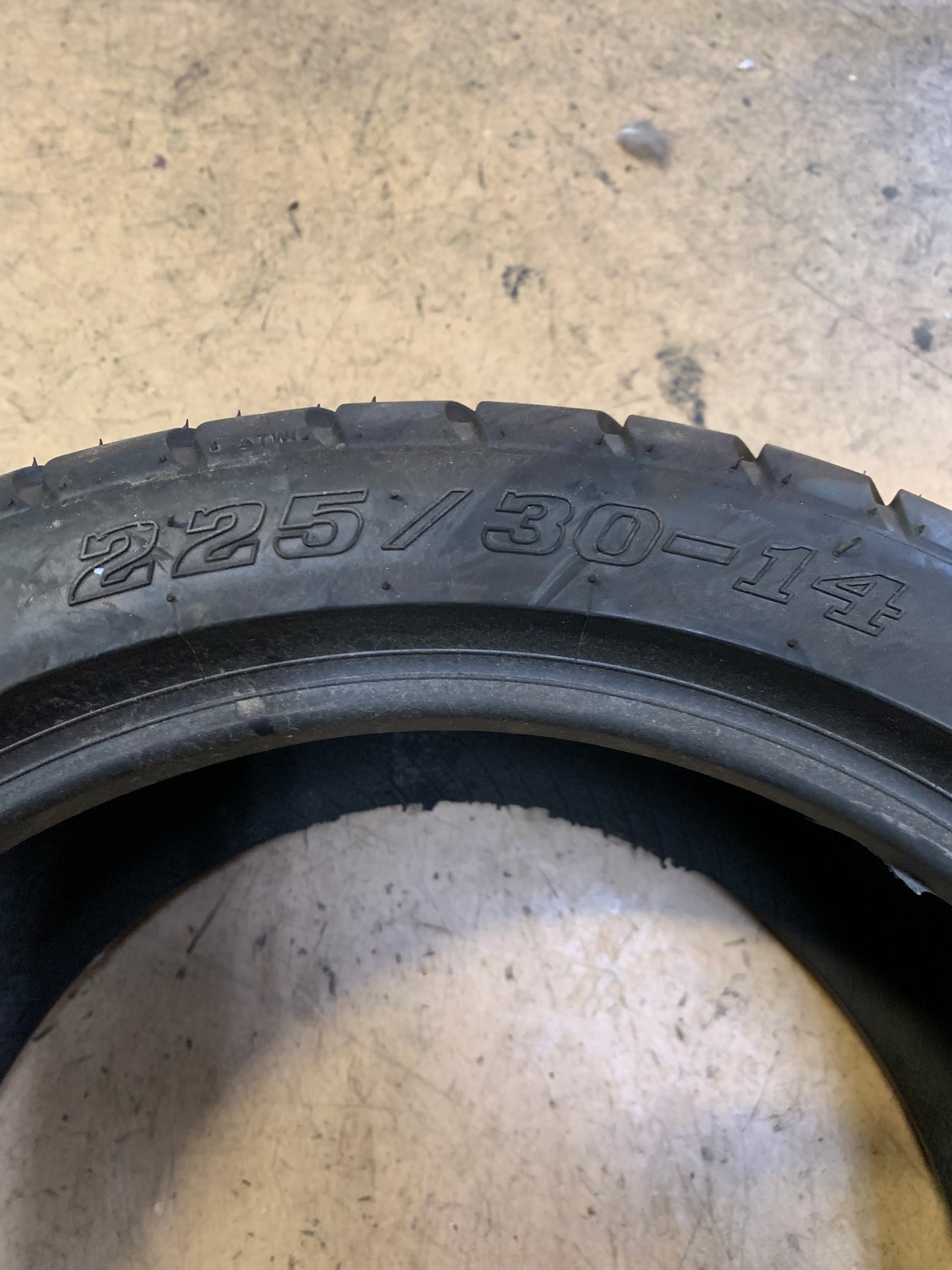 GTW MAMBA BSW AT  225 30 14 4PLY ATV/UTV TIRE ‎GTWMAMBA
