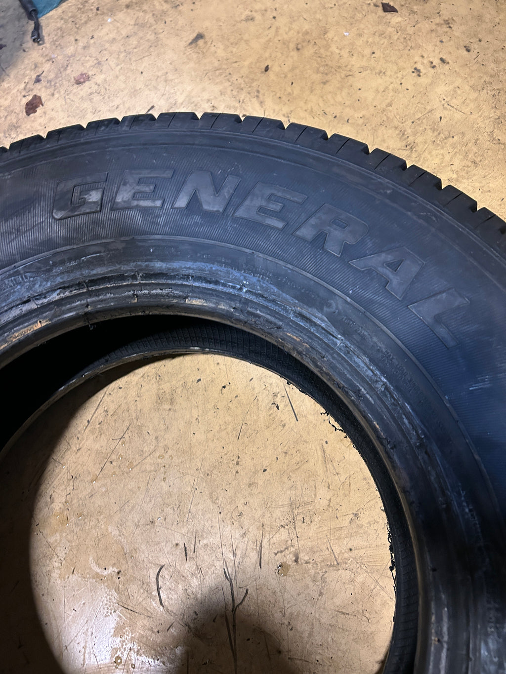 GENERAL GRABBER HTS60 BSW LT 245 75 16 120/116S ALL SEASON TIRE 04505090000