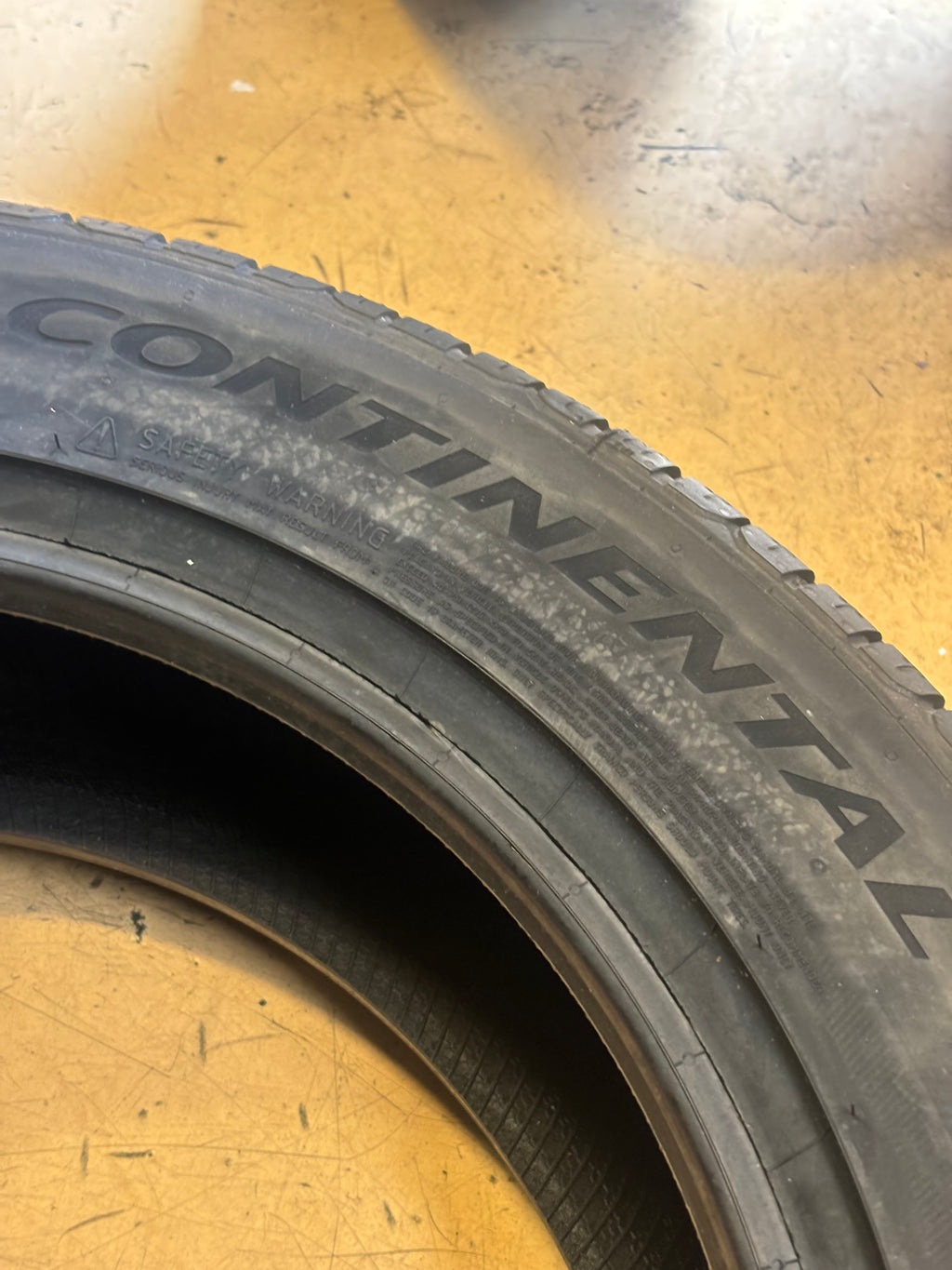 CONTINENTAL TRUECONTACT TOUR P 225 55 17 99H SL ALL SEASON TIRE 15495800000