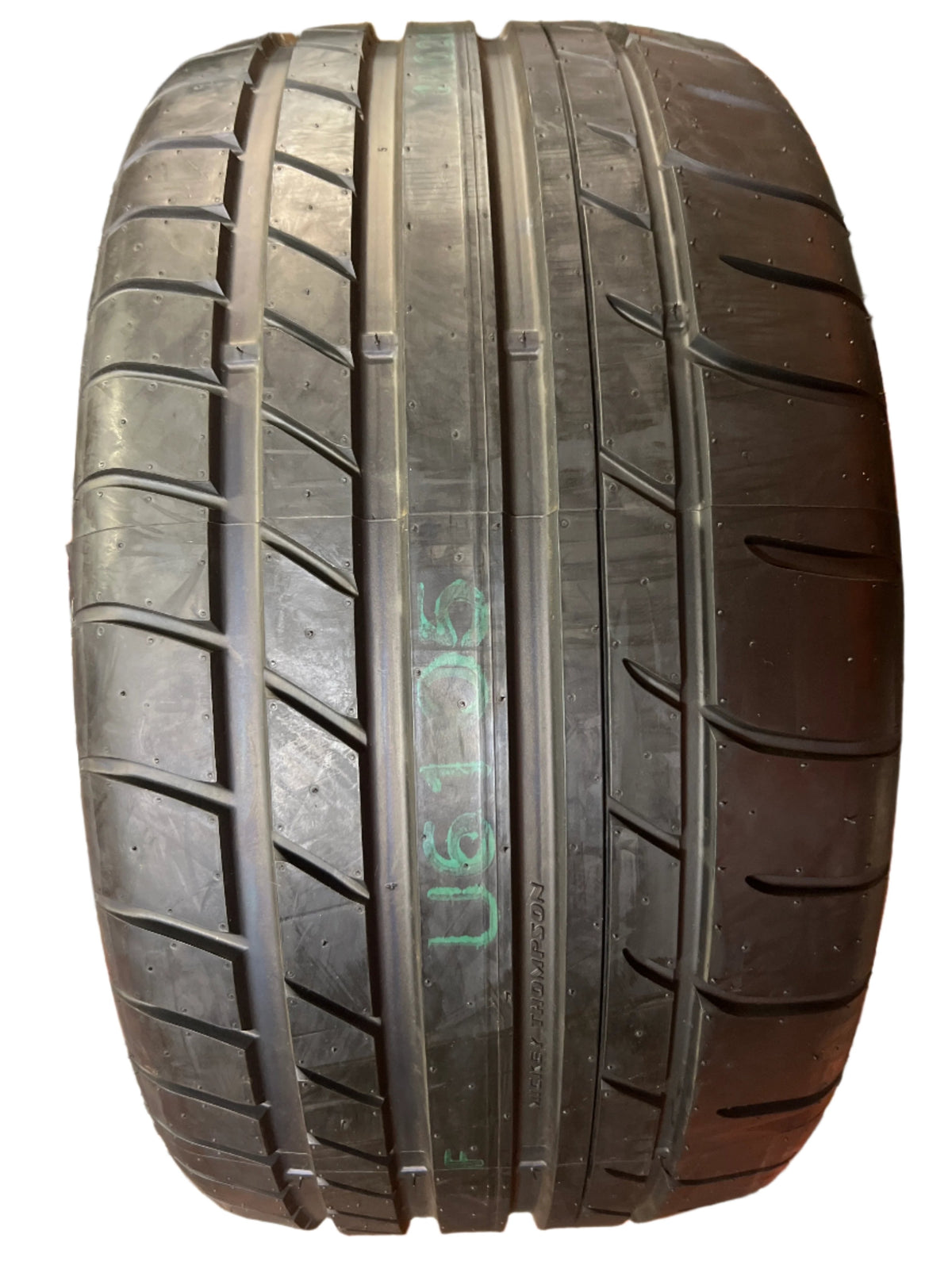 2 MICKEY THOMPSON STREET COMP P 285 35 19 99Y SL UHP TIRES 321015002