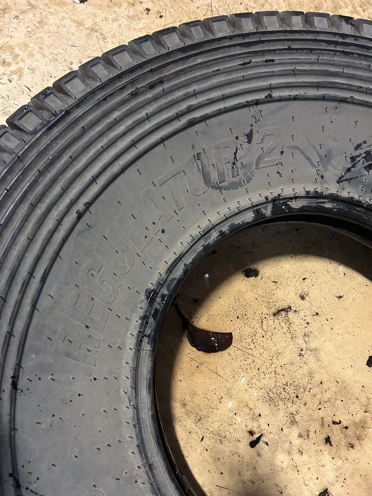 USED 14/32” TENSOR REGULATOR 2 BSW 35 10 15 ATV/UTV TIRE RR351015AT