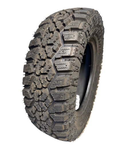NOS KANATI TRAIL HOG A/T-4 BSW LT 245 70 17 119/116Q 10PLY ALL TERRAIN TIRE LTH1724570E