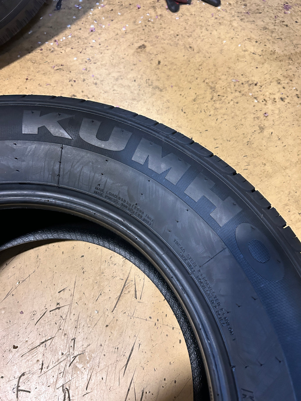 KUMHO SOLUS KH16 BSW P 255 60 17 106H ALL SEASON TIRE 2103243