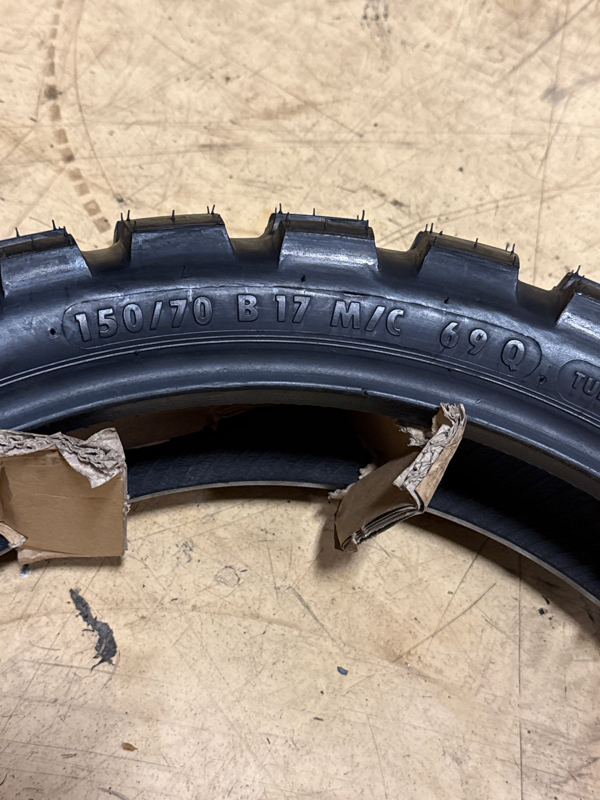 NOS CONTINENTAL TWINDURO TKC80 150 70 17 69Q REAR MOTORCYCLE TIRE 2471420000