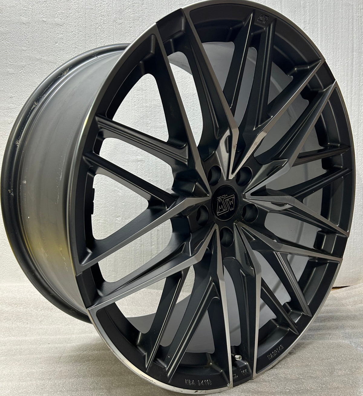 MSW TYPE 50 21X10.5 ET43 5X112 MACHINED W/GUNMETAL ACCENT REAR WHEEL