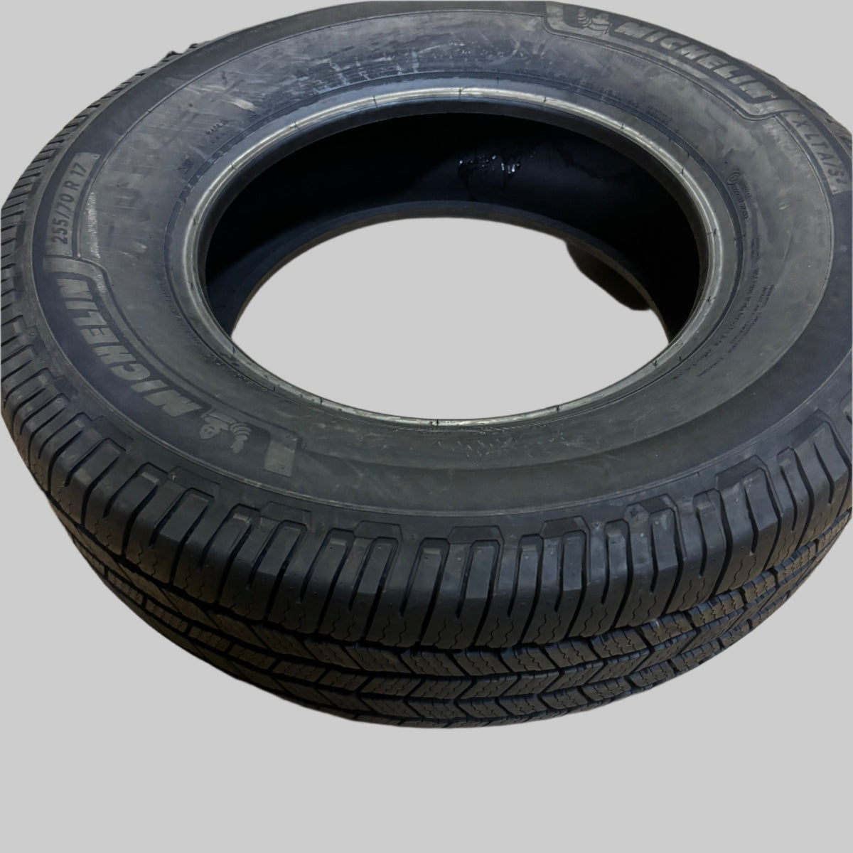 MICHELIN DEFENDER LTX M/S2 P 255 70 17 116T XL ALL SEASON TIRE 59350