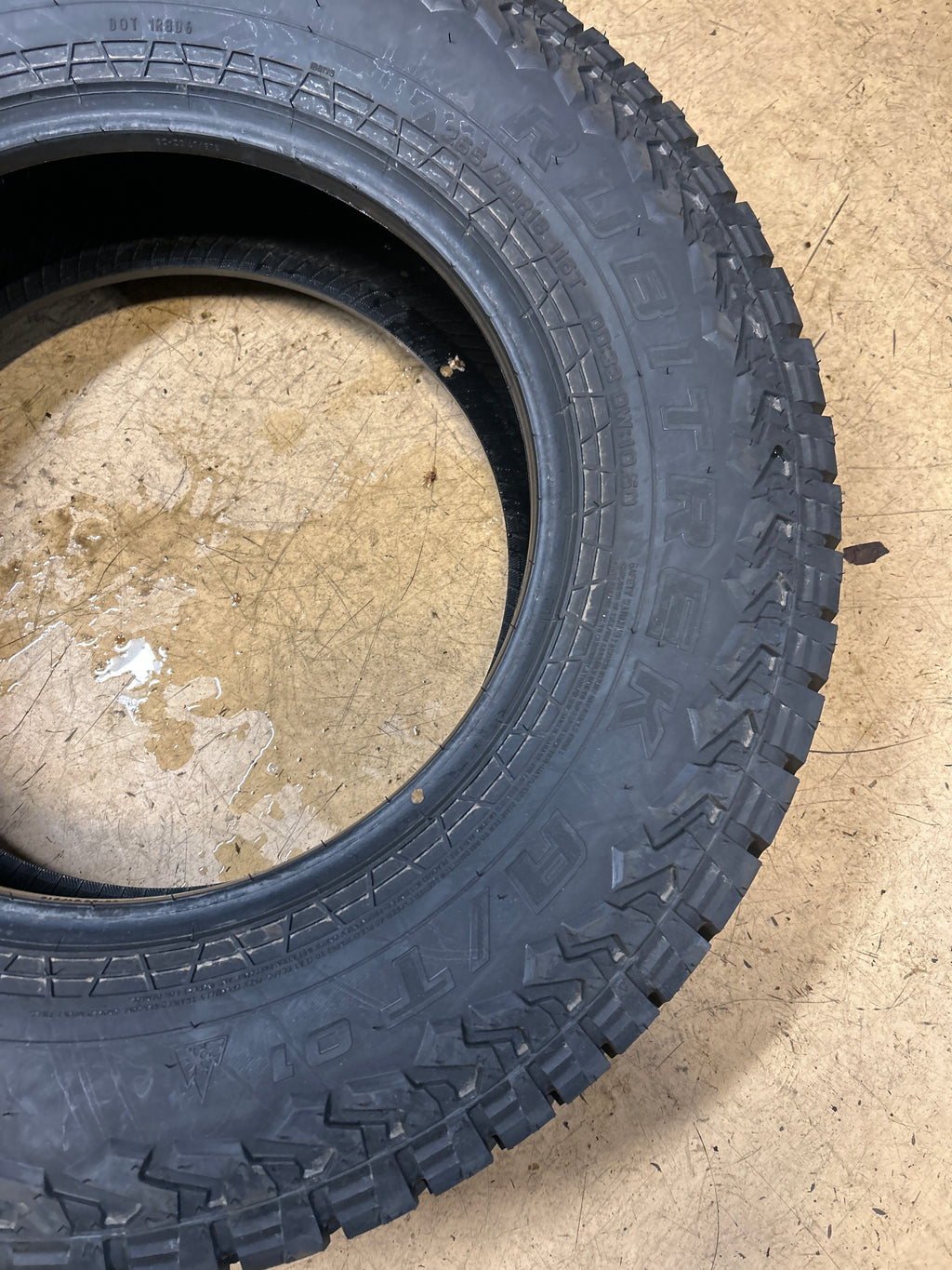 FALKEN RUBITREK A/T01 BSW P 265 70 18 116T  ALL TERRAIN TIRE 28074757