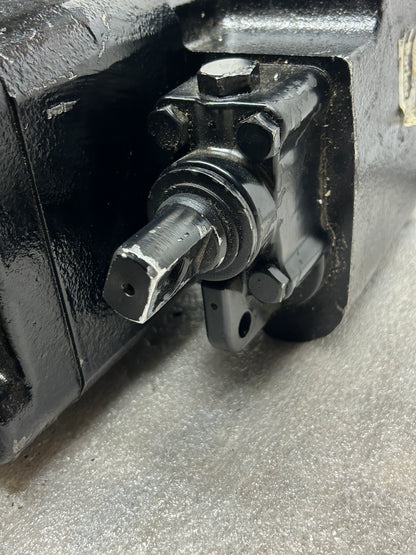 PARKER CAST IRON PUMPS C101/C102 SERIES 3149325234 (DAMAGED)